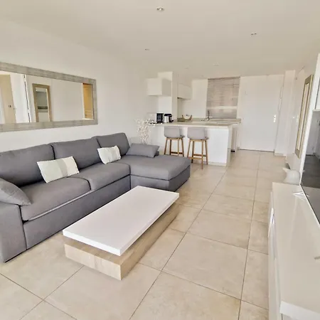 Beautiful Flat With Sea View - Apartment Gassin